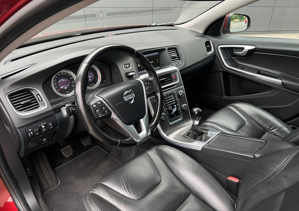 Volvo V60 cena 47900 przebieg: 164000, rok produkcji 2011 z Nidzica małe 121